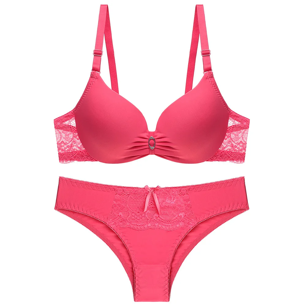 

New bra design and nice lace on the cup, Customized color