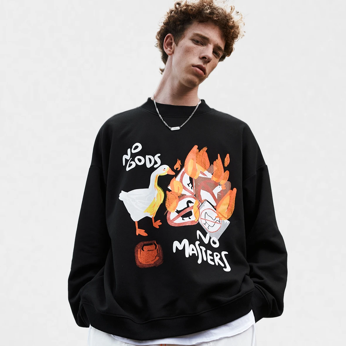 

Fall And Winter Oem Men Black And Pink Two Colors Fleece Crew Neck Printed Cartoon Streetwear Pullover Sweatshirts Custom