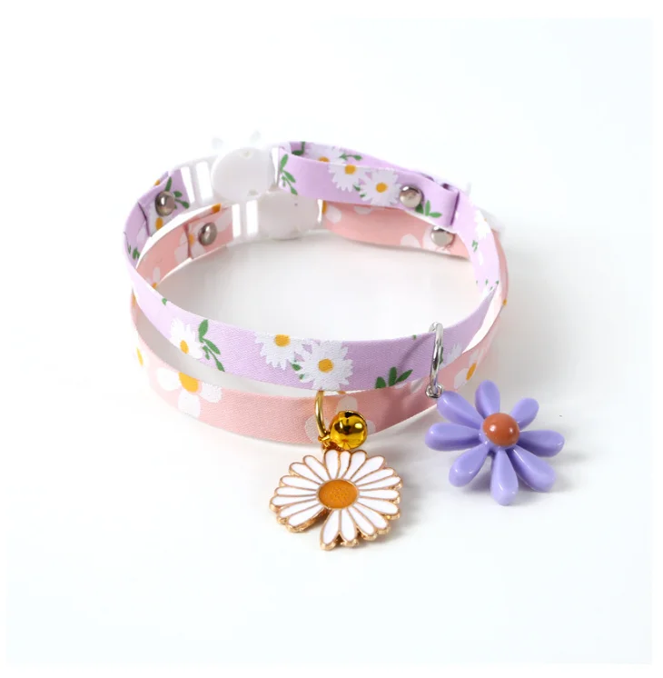 

Adjustable Buckle Pet Collar Mosquito Repellent Cat Neck Collar Sunflower Daisy Decorated Rabbit Necklace