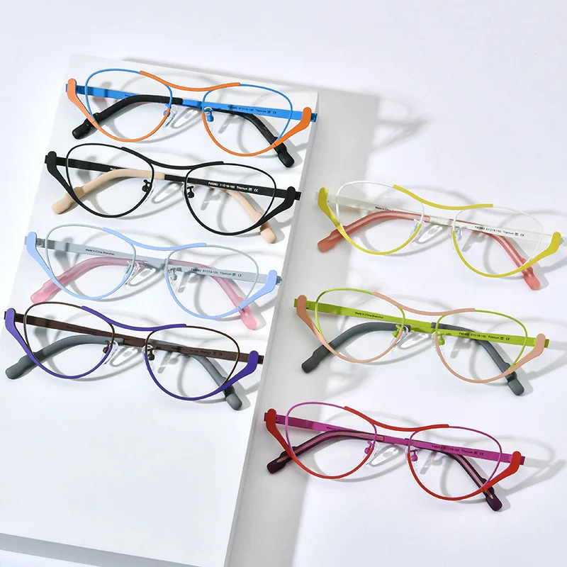2025 Fashionable Oversized Glasses Eyewears Manufacturer Metal Frame Square Glasses Anti-blue Light Men Eyeglasses Frames
