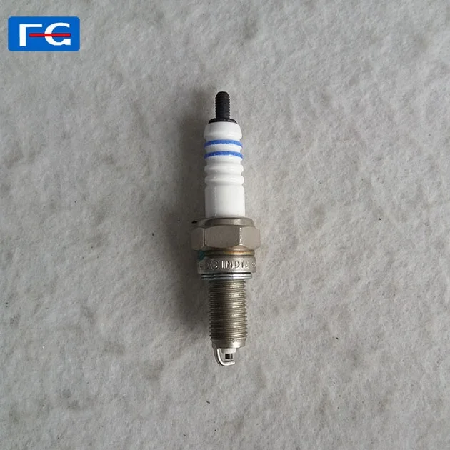 

three wheel motorcycle spark plug UR4DC Motorcycle spark plug for African market