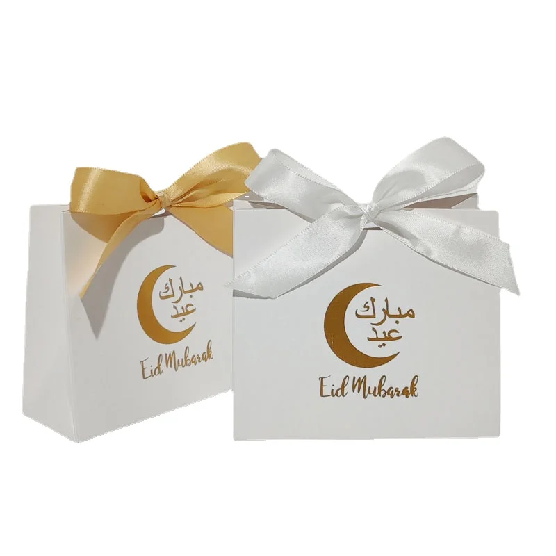

Moon Eid Mubarak White Candy Boxes with Golden Ribbon Paper Bags Gift Box Packaging for Islam Ramadan Festival Supplies
