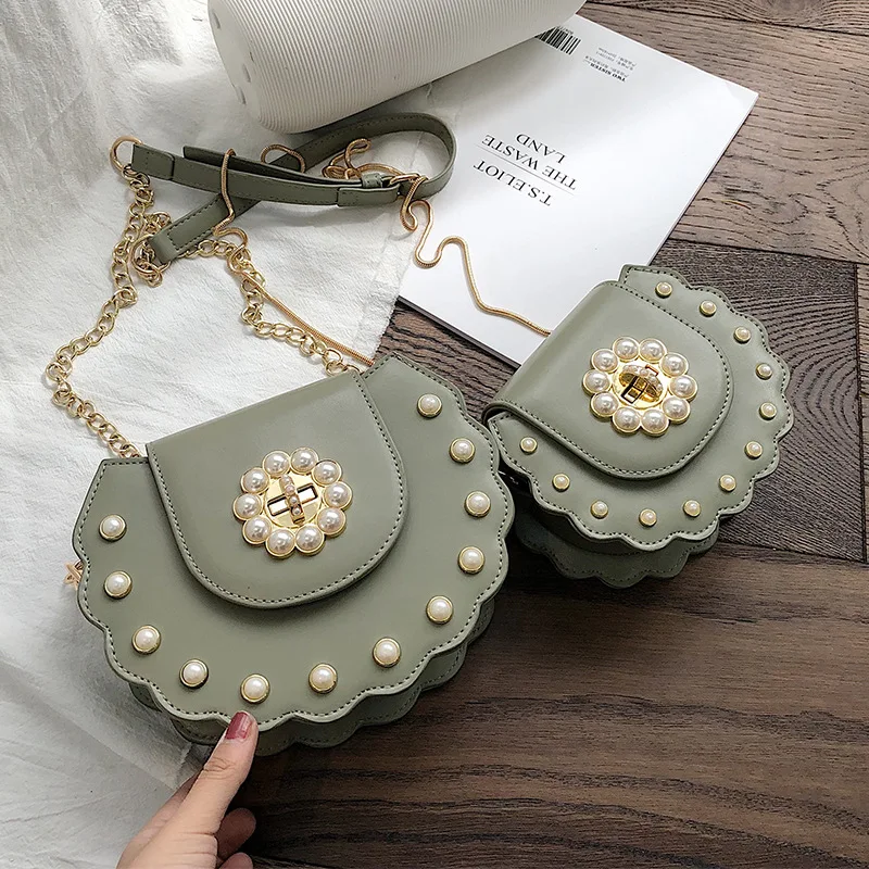 

2020 Hot Sell Lady Small Hand Bags Females Popular Pearl Purses Ladies Handbags For Women