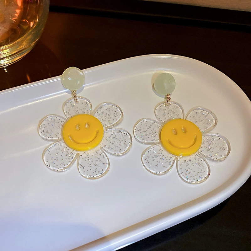 

trendy fashion yellow lucite sunflower earring women