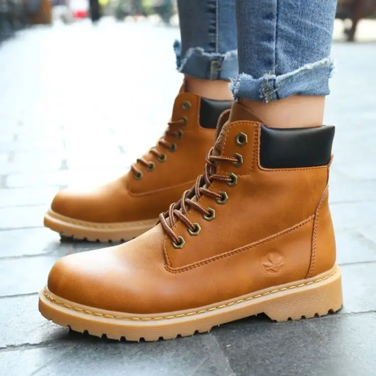 

2021 Classic Style Nubuck Genuine Leather Upper Ankle Boots Men Boots Women Boots ,Botas for Men and Women Warm and Waterproof, Coffee/yellow