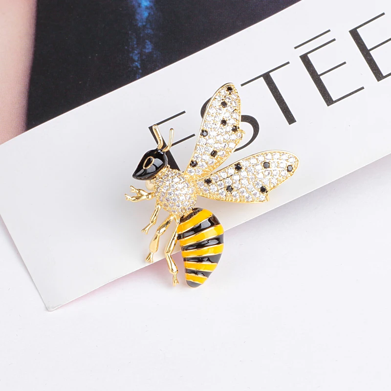 

Metal Enamel Color Crystal Rhinestone Fly Bee Brooches Cute Insect Animal Women Girl Suits Decor Brooches