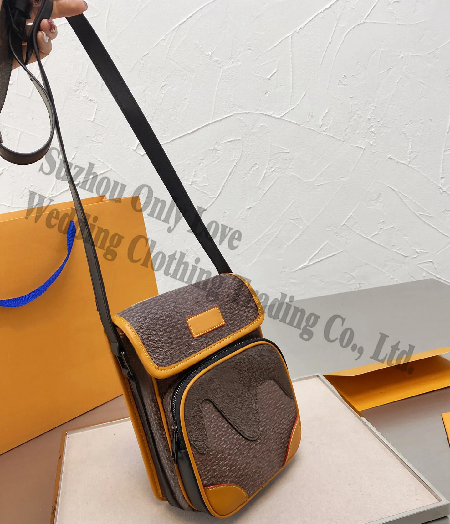 

Wholesale Women Fashion One Shoulder Pu Bags Camera Style cross body Bag