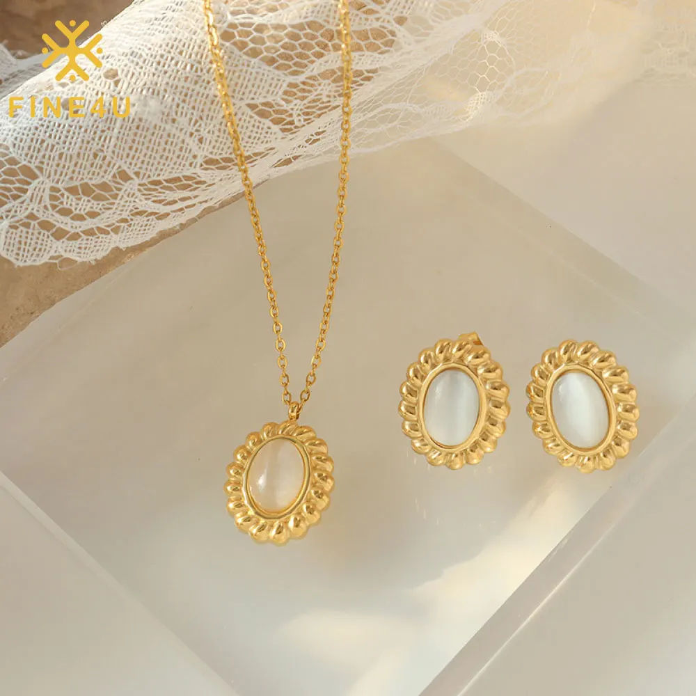 

Vintage Elegant Ladies Fashion Oval Pendant Natural Opal 18K Gold Plated Stainless Steel Jewelry Set