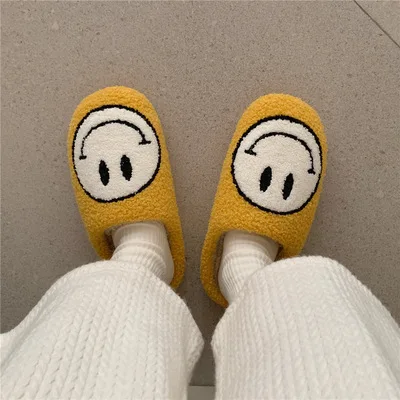 

Wholesale Cute Smile Face Smiley Slipper Plus Size Ladies Winter Indoor Flat Warm House Slippers For Women