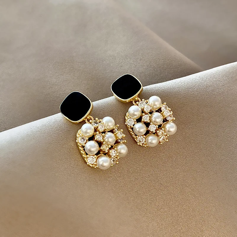 

Delicate Real 18k Gold Plated Black Square Stud Earrings Cubic Zircon Pearl Square Shape Earrings, As pictures