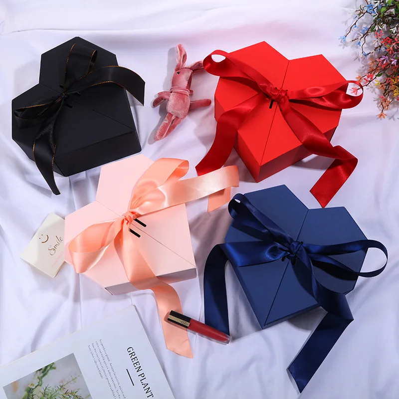 

wholesale Luxury mom Flower Box heart shape and flower double door gift box with ribbon for valentine's day and mother's day