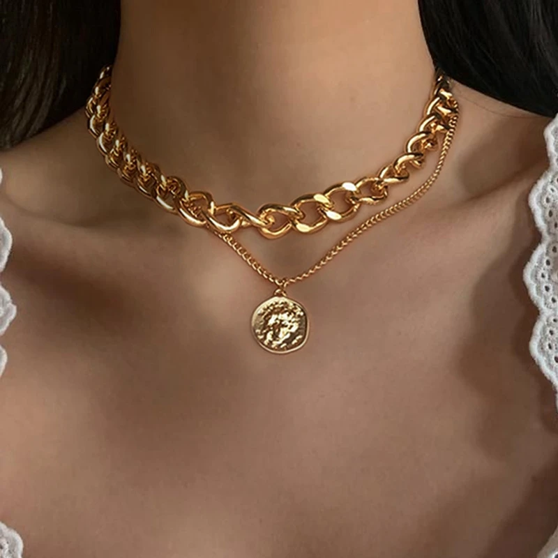 

HongTong Collana Femminile Summer Jewelry Metal Circle Pendant Necklace Punk Multi layer Thick Chain Queen Necklaces, As picture