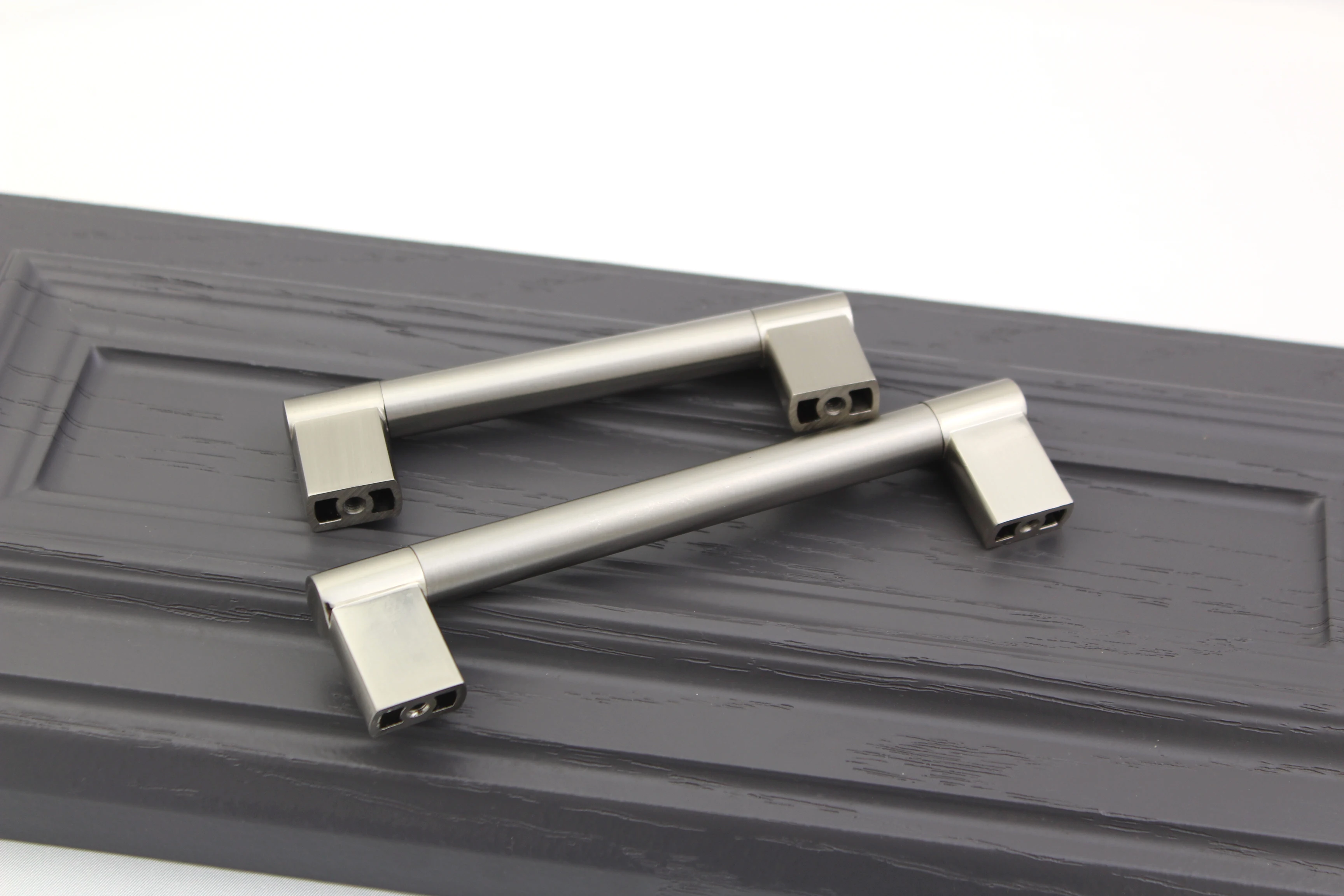 Modern style  kitchen cabinet handles 128 mm stainless steel door handle stainless steel pull