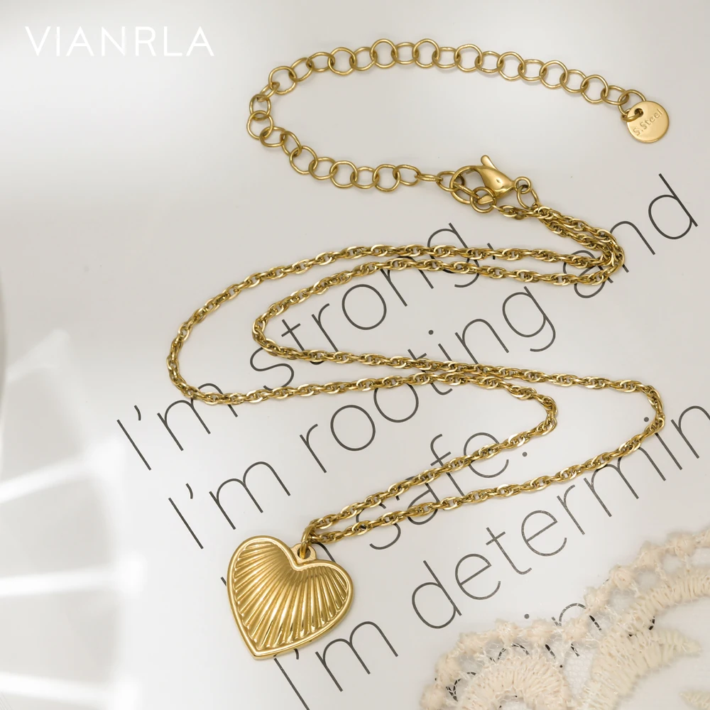 

VIANRLA Stainless Steel Necklace Texture Heart Pendant 18K Gold PVD Plated Fashion Jewelry Chain Free Laser Logo Drop Shipping