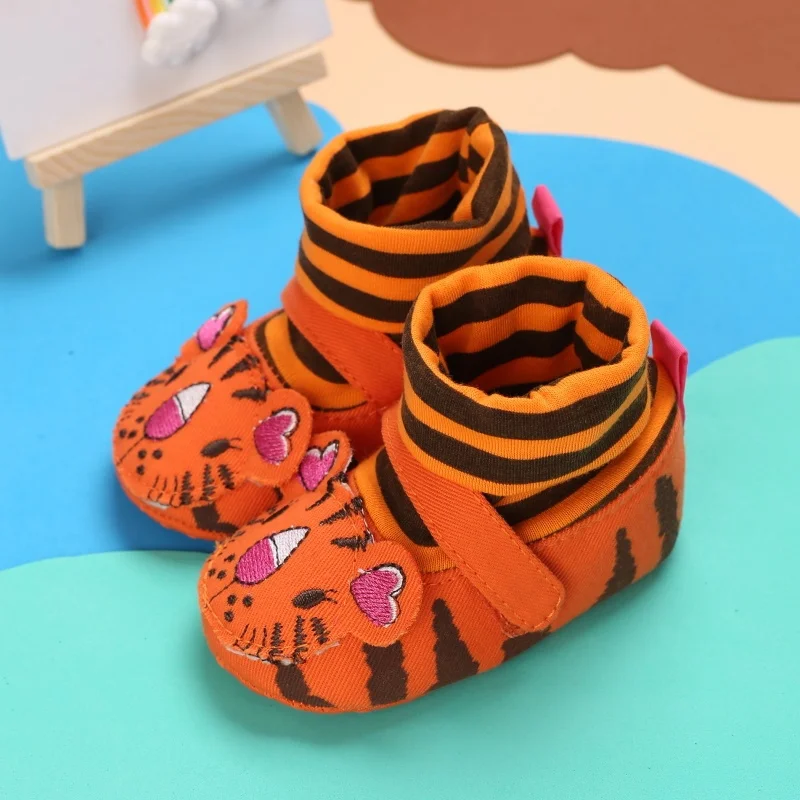 

Special baby walking shoes cute cartoon cotton shoes