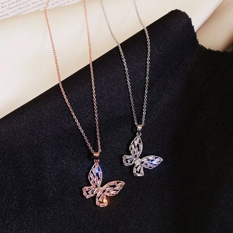 

Gold Poker Chip Platted Platinum Jewellery Necklace