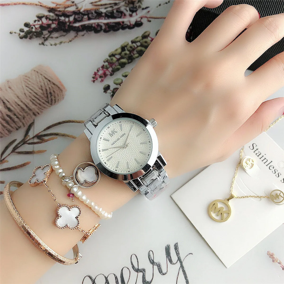 

MARCH PRO Wholesale High Quality Watch Set Gift Ladies Digital Quartz Watch MK reloj oem Watch, 5 colors