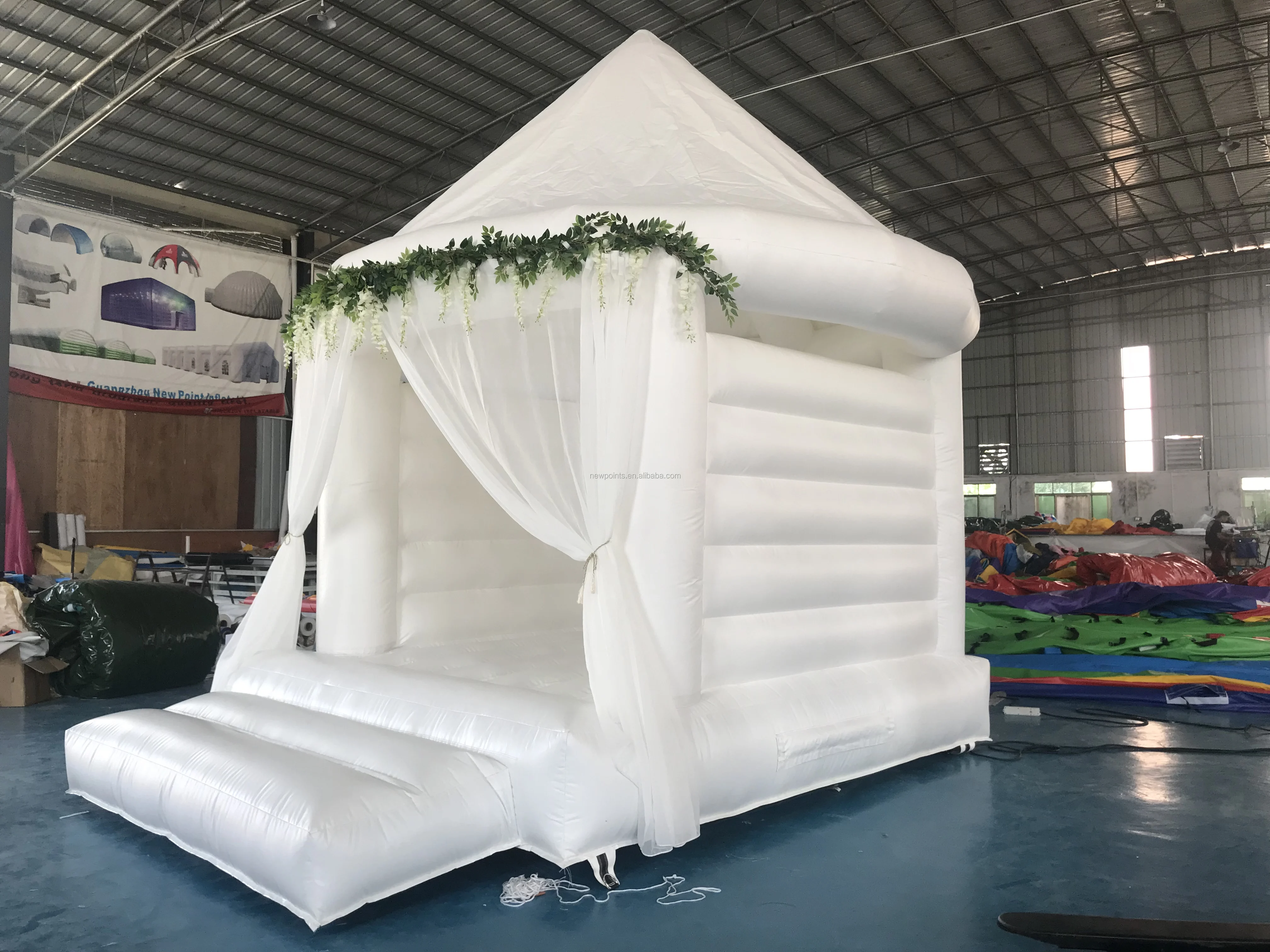 最好的质量 pvc 美丽的充气白色弹跳房子为婚礼