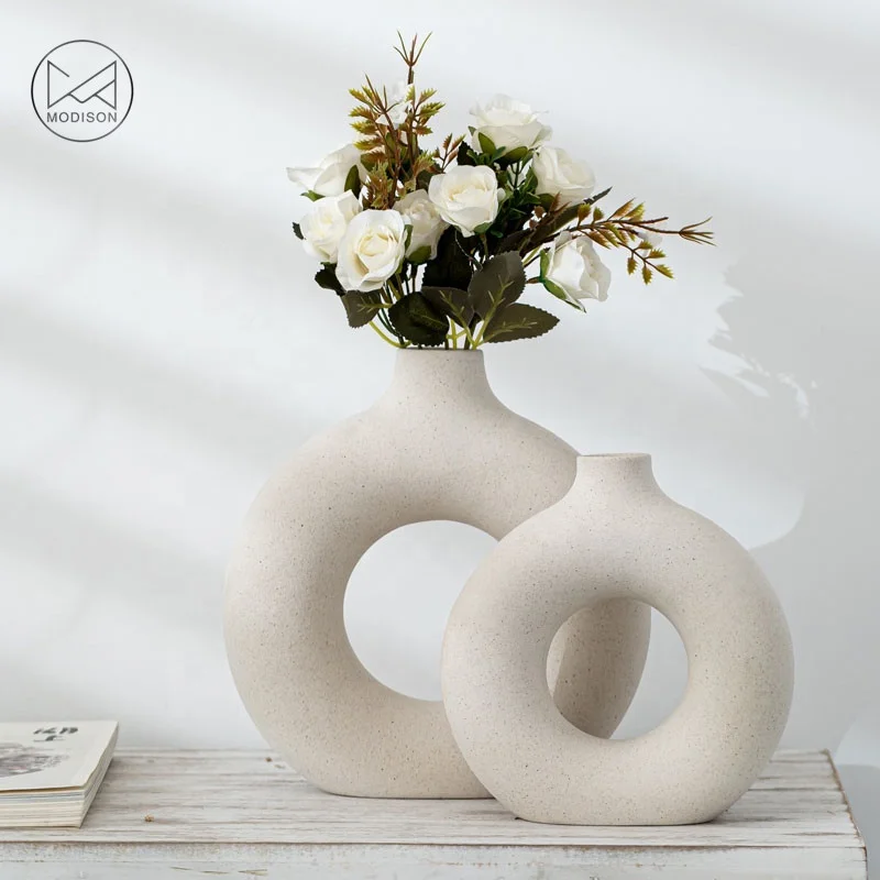 

Matte stoneware circle ceramic art vase Handmade raw Dried flower vase, White