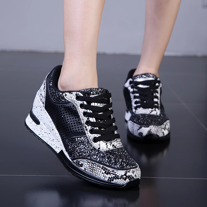 

2021 Exclusive Design Women Fashion Heightening Shoes Unique Increased Sole Shoes for Women Pumps