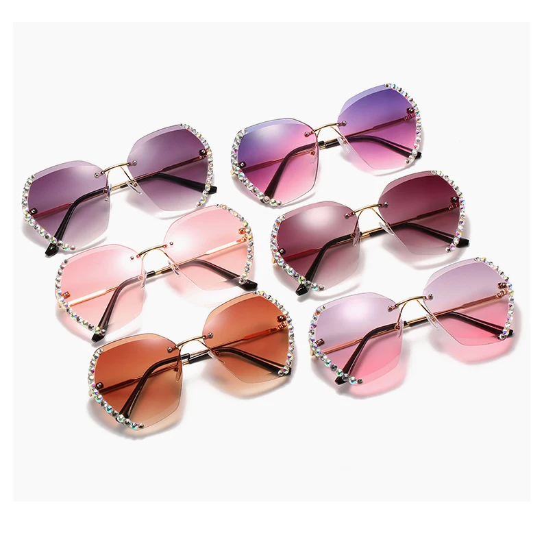 

2021 Hot Selling Personal Bling Sunglasses Vintage Sunglasses Women, Custom color