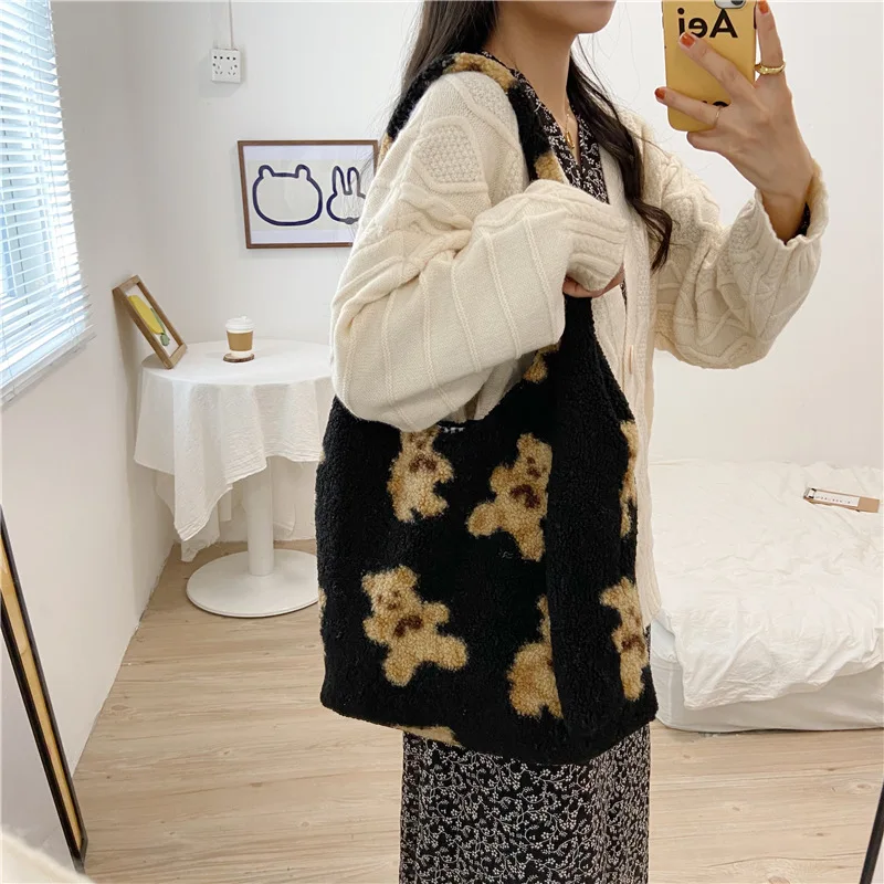 

Hylhexyr Women Soft Plush Tote Simple Warm Cloth Shopper Bags Bolso Embroidery Bear Handbag Eco Shoulder Bag Purses For Girls