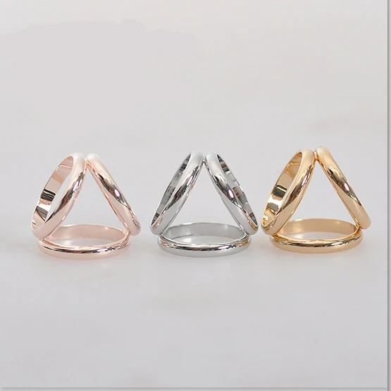 

Metal Copper Alloy Three Circle Rings Silk Scarf Holder Accessory Jewelry Rings Clip Ring Buckle For Scarf Women, Gold,silver,rose gold
