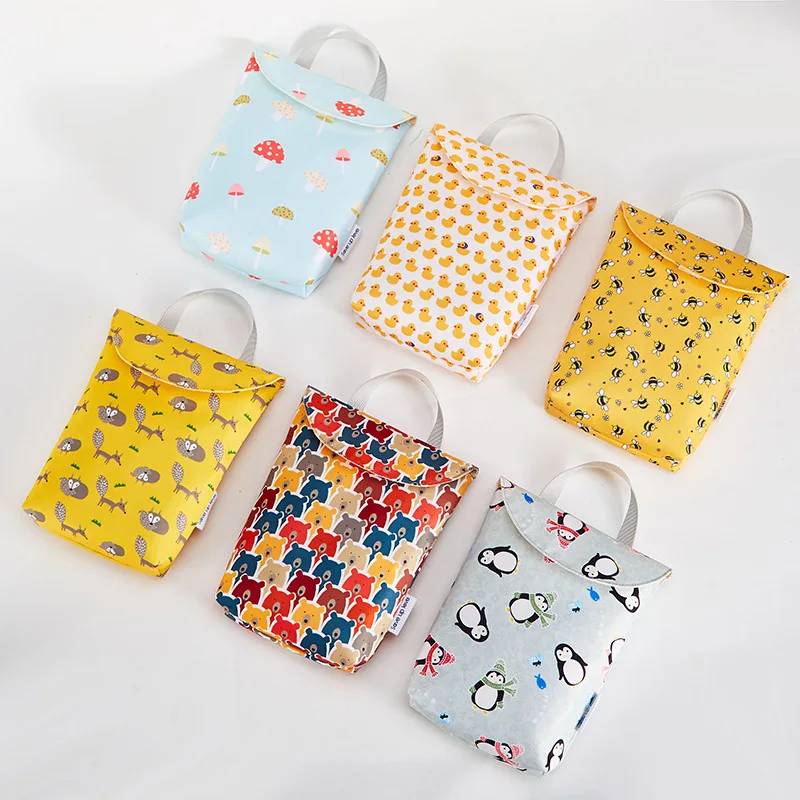 

6 Style Reusable Waterproof Cute Prints Baby Wet Dry Bag Mommy Storage Travel Nappy Bag