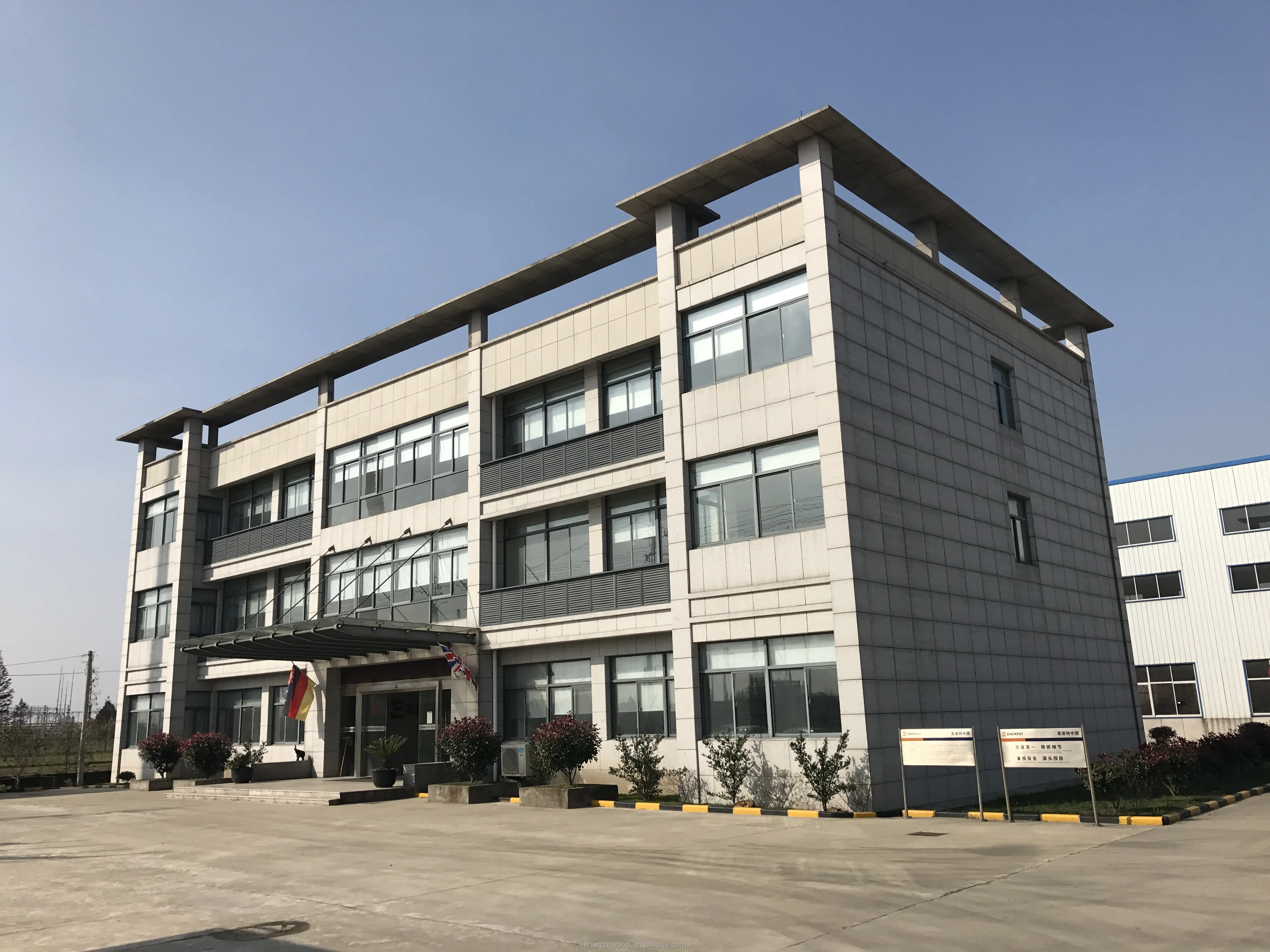 Industrial Wood Shaving Machine / Mini Wood Shaving Machine / Mobile