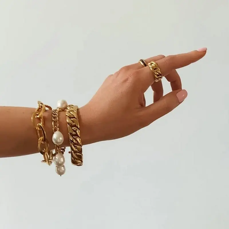 

Artilady Miami Luxury 18K Gold Stainless Steel Chunky Wide Cuban Link Chain Freshwater Pearl Bracelet For Women Jewelry