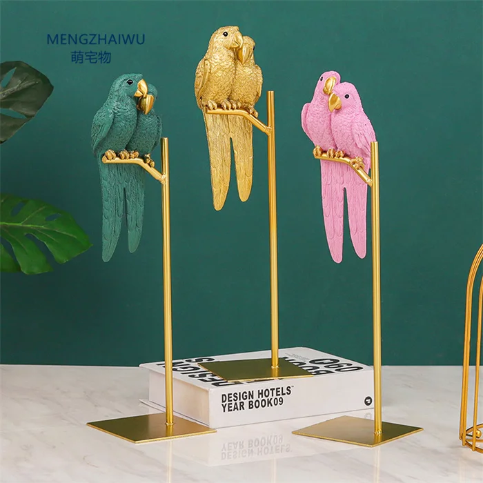 

Germany home decor luxury Nordic couple parrot resin crafts Living room small ornaments