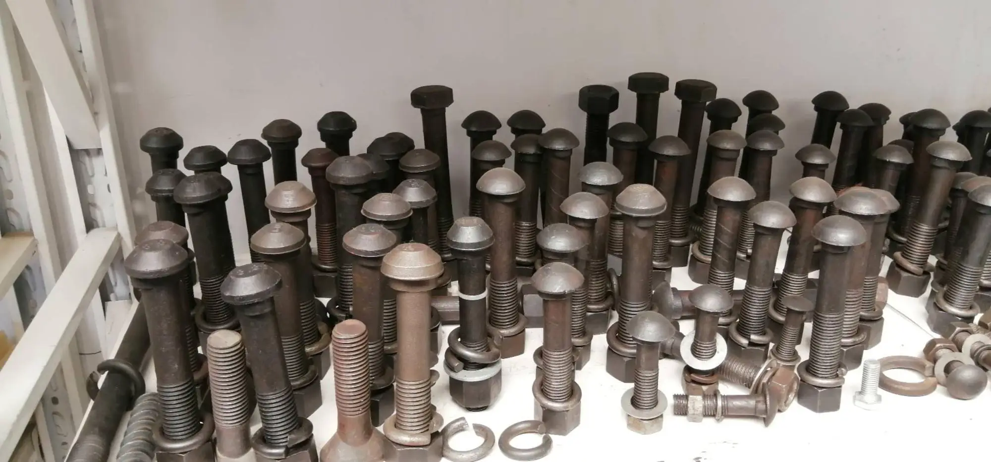 fish bolts