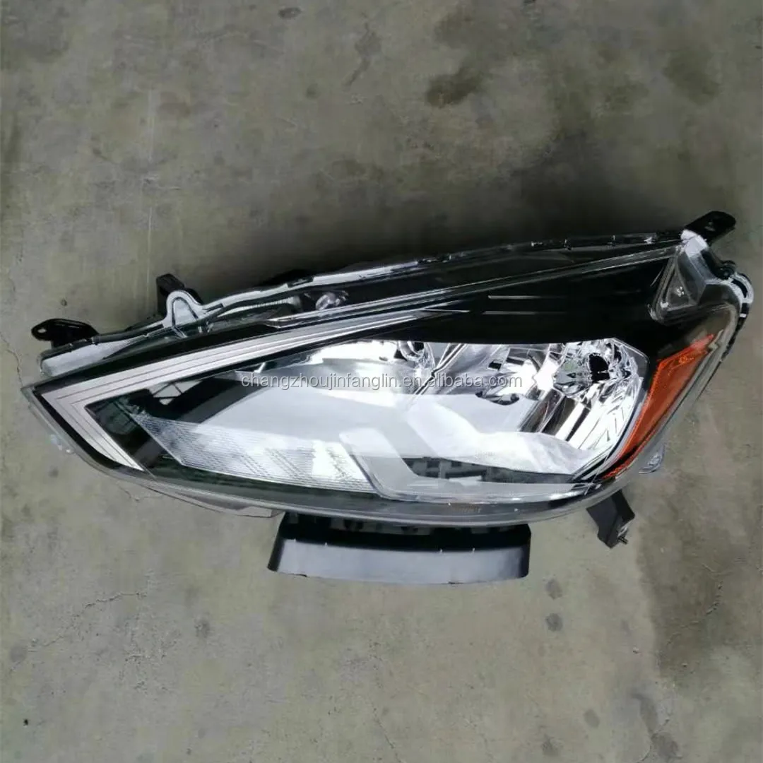 SENTRA 2016 HEAD LAMP.jpg