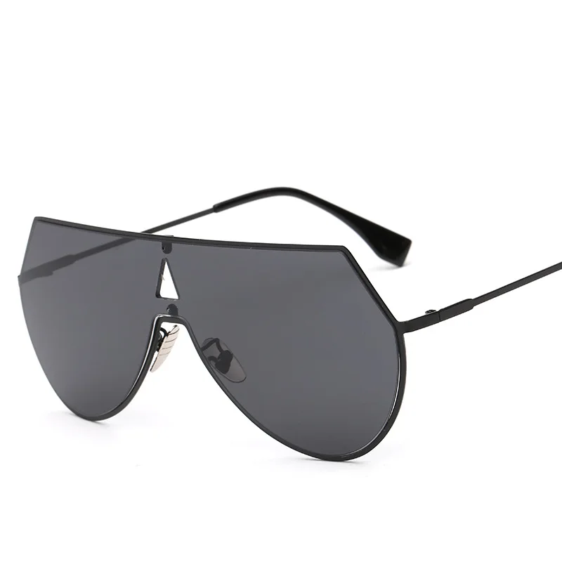 

New Trendy Street Large Metal Frame Sunglasses 2021 Women Fashion Full Frame Copper Sun Glasses