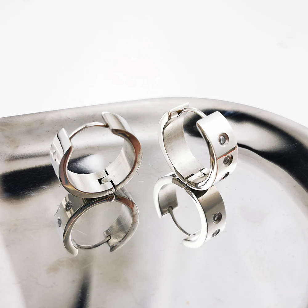 

Korean style boys earrings steel color diamond personalized earrings