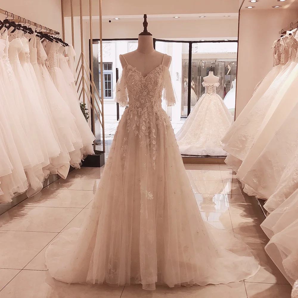 

SL-5095 SuLi Spaghetti Straps Lace Up Wedding Dress 2020 New Court Train Bride Dress Appliques 3D Flower Crystal Wedding Gowns, Ivory