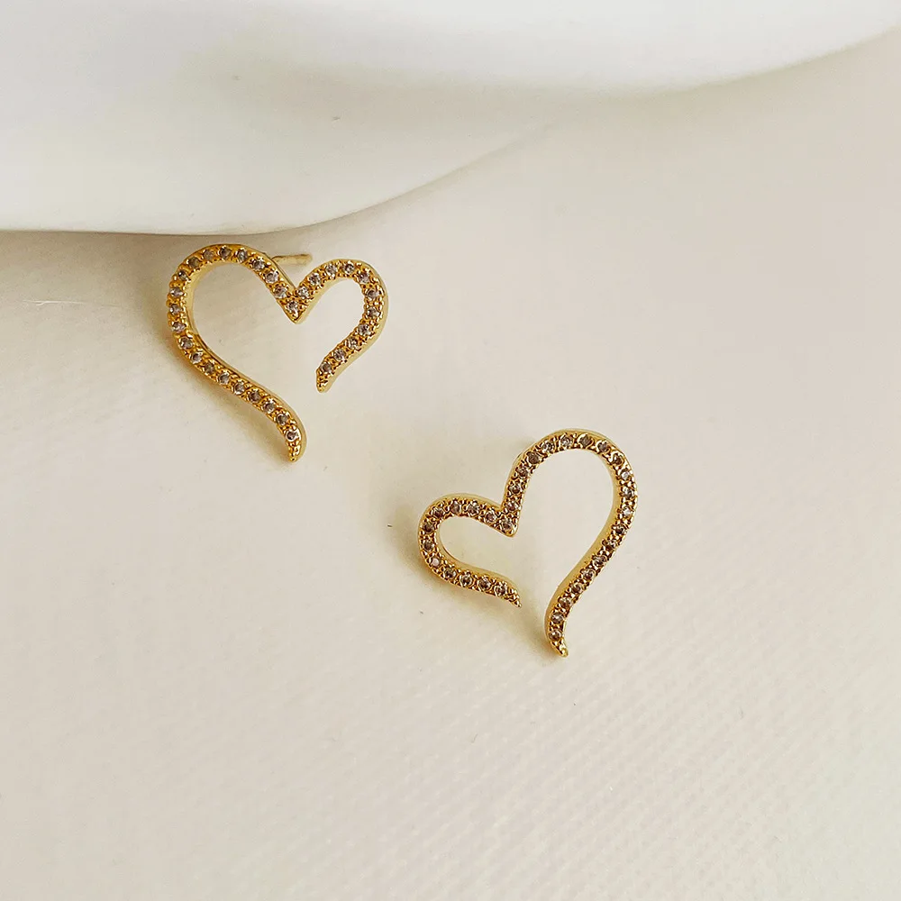 

Vershal A858 Chic 18k Gold Plated Minimalist Pave Rhinestone Hollow Heart Stud Earrings Jewelry