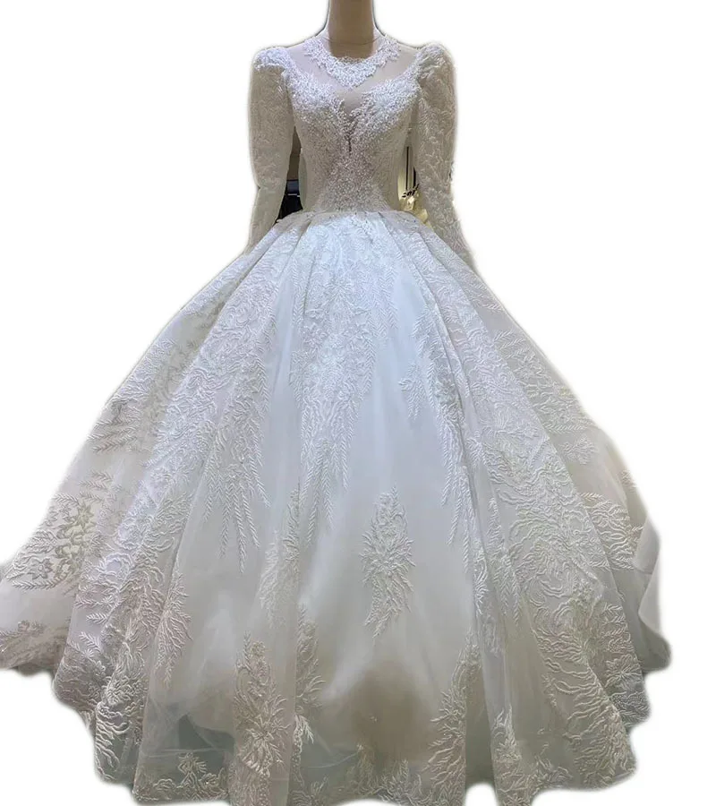 

Long-sleeved main wedding dress 2021 winter new bride V-neck French high-quality court style bridal wedding dress