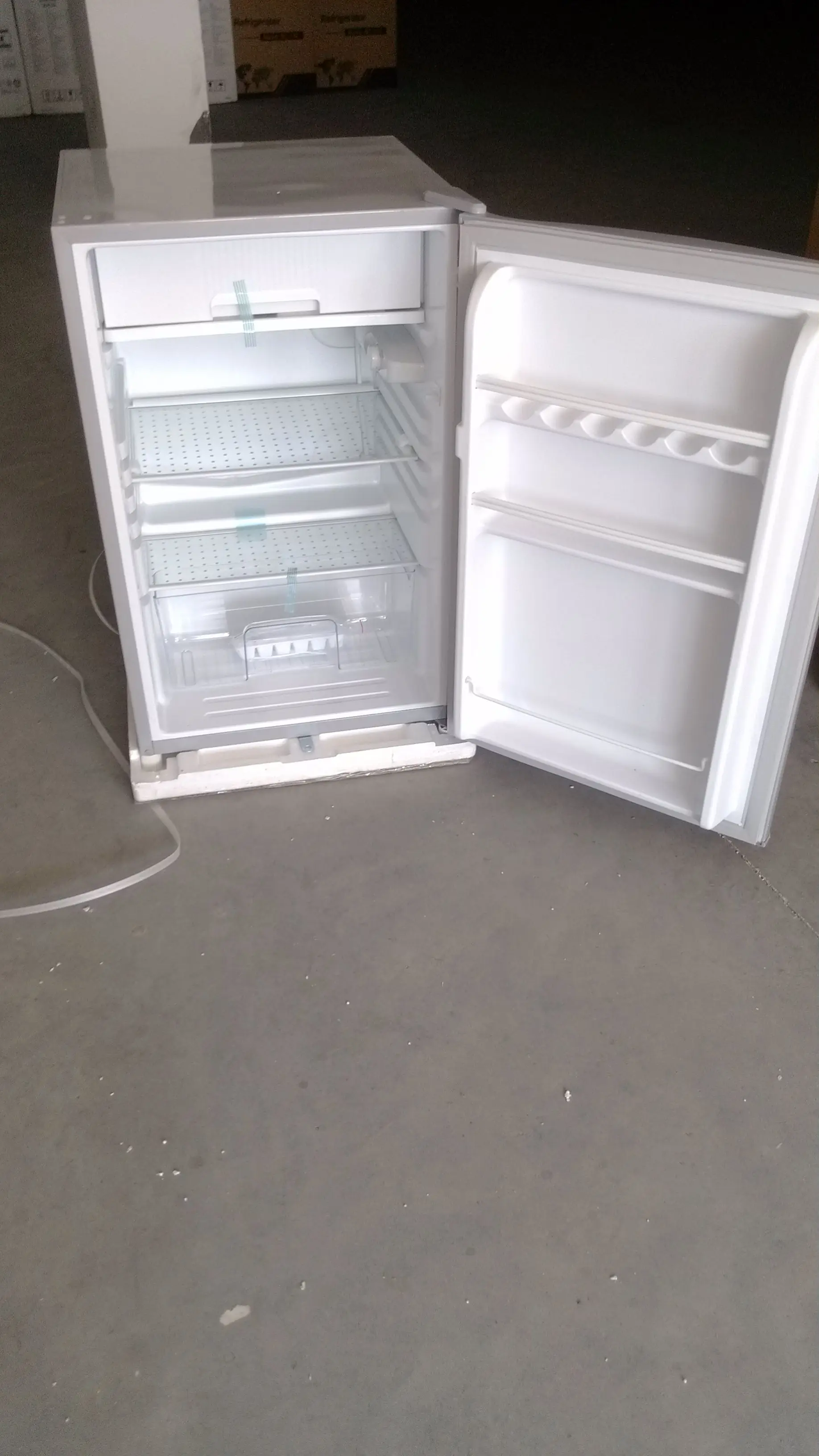 冷凍庫なしのシングルドアコンパクト冷蔵庫 Buy シングルドア冷蔵庫冷凍庫なし、コンパクト冷蔵庫、シングルドアコンパクト冷蔵庫