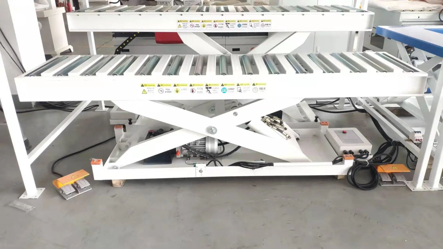 Hongrui Cnc Side Drilling Pallet Roller Conveyors manufacture