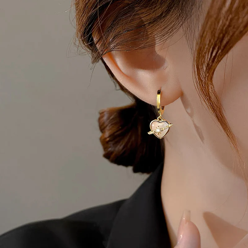 

ED67246 Heart to Heart Cat's Eye Eight Star Ear Buckle Small Design Ear Accessories South Korea Luxury Versatile Earrings