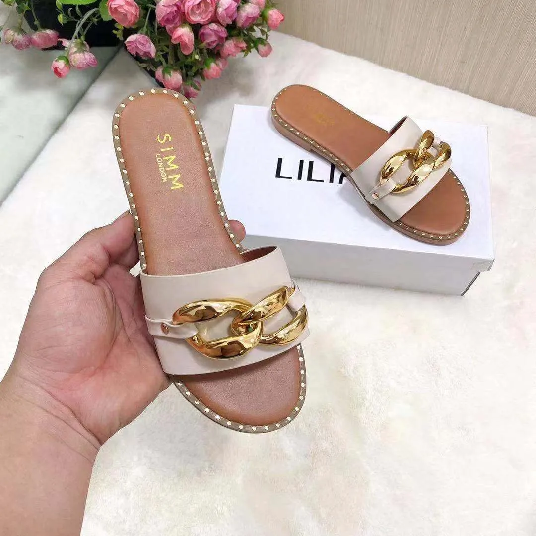 

Custom Large double ring chain buckle ladies slippers light weight casual ladies shoes 2021 fancy dazzling slides women, Picture