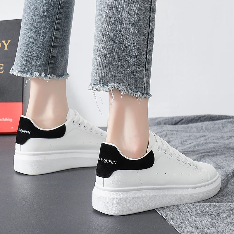 

Autumn and winter classic small white Casual sports chunky shoes for women