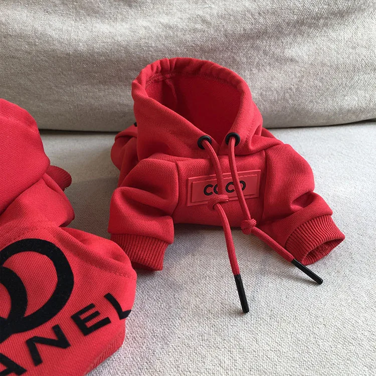 

Pets Hoodie Coat with Popular Logo Dog Fashion Luxury Dog Clothes Cheap Shipping Designer Cat Clothes, Red