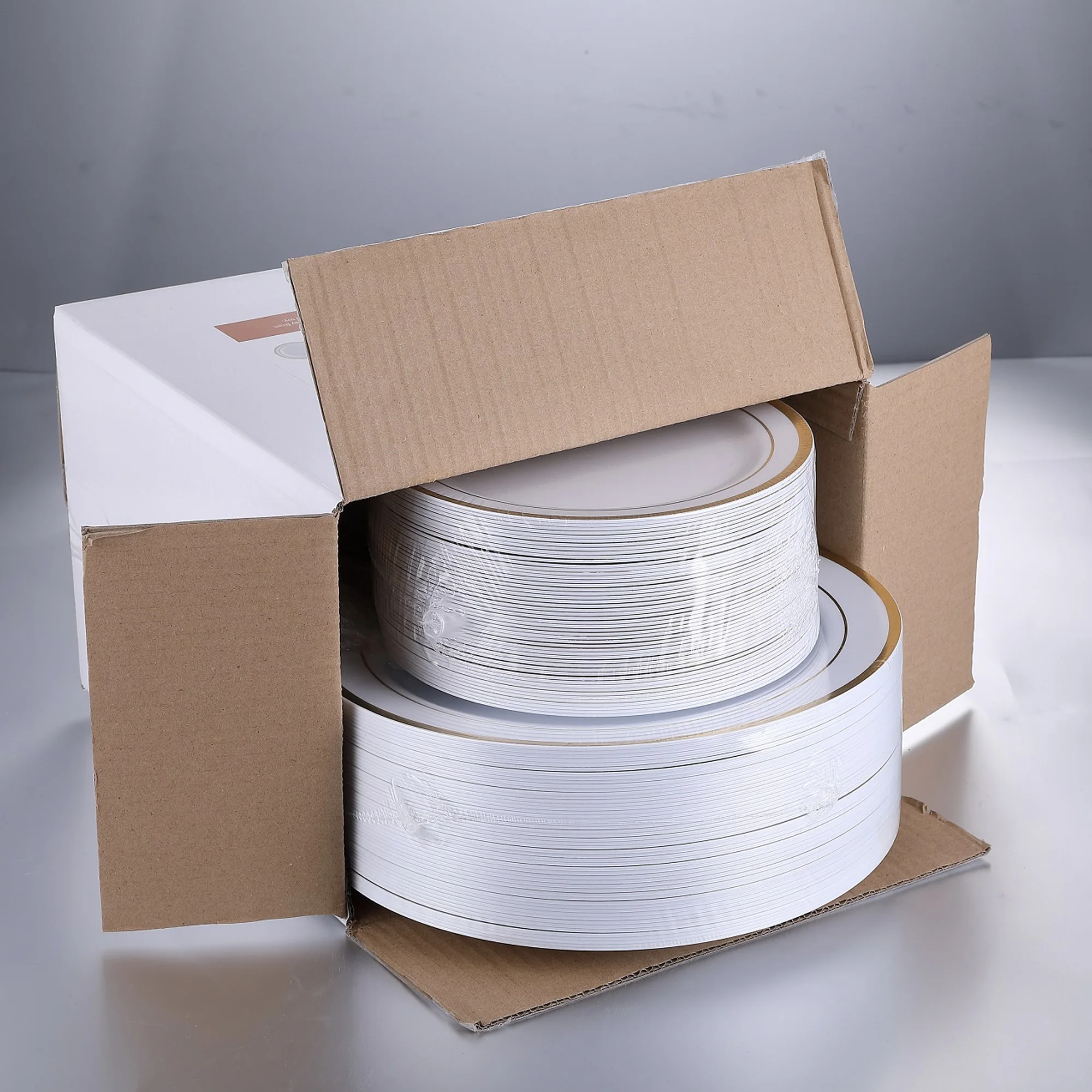 

10.25 inch and 7.5 inch Disposable Gold Rim Plastic Plate