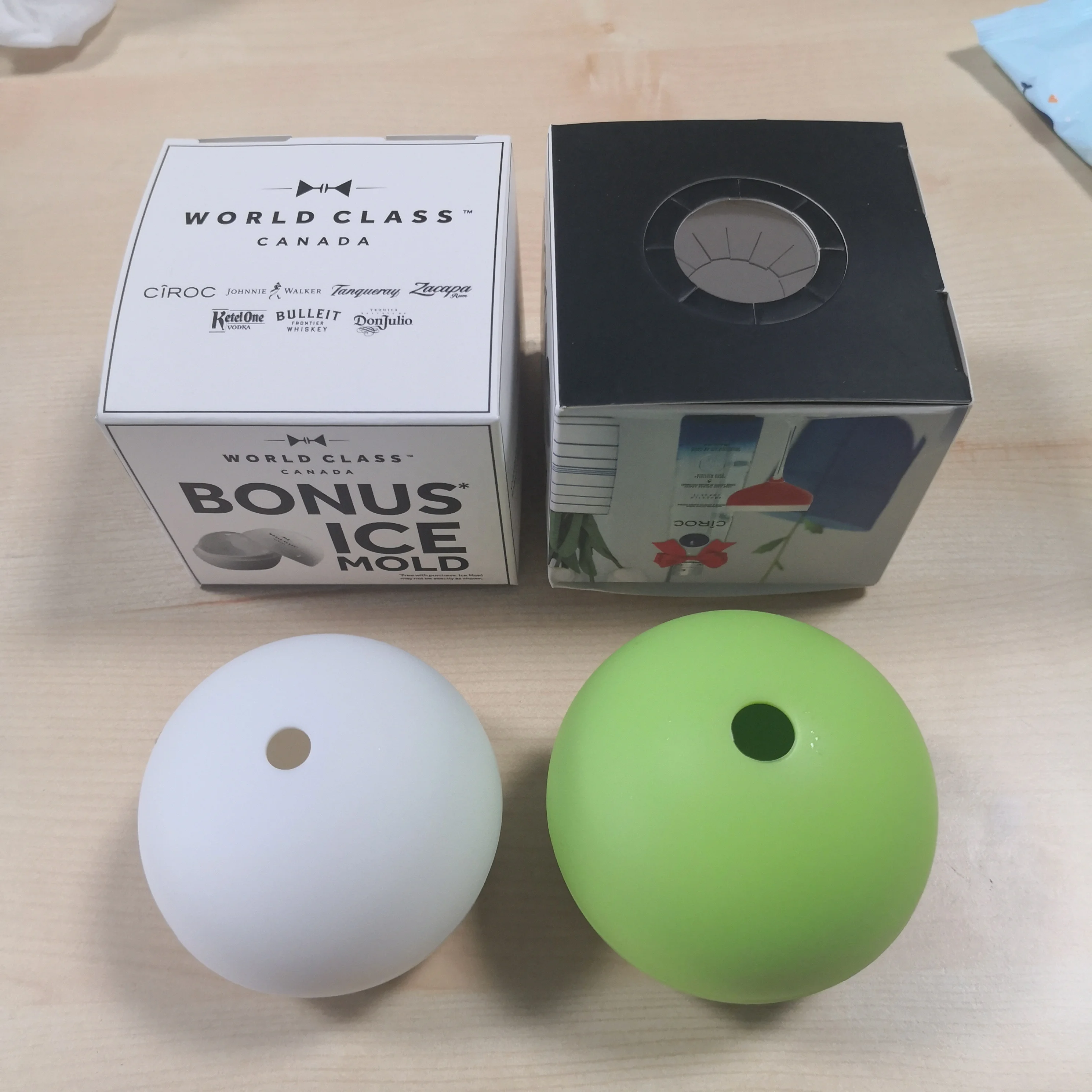 

good quality thickened reusable 5 x 4.5cm ice spheres silicone ice ball maker
