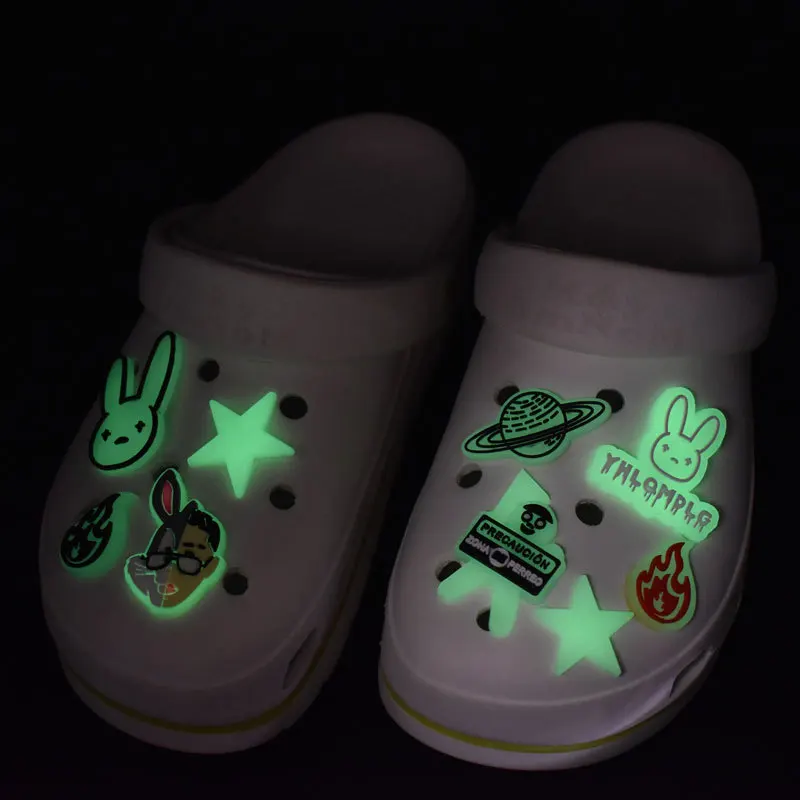 

New luminous shoes decorative heat-absorbing luminous glow in the dark shoe charms light up shoe charms, Picture