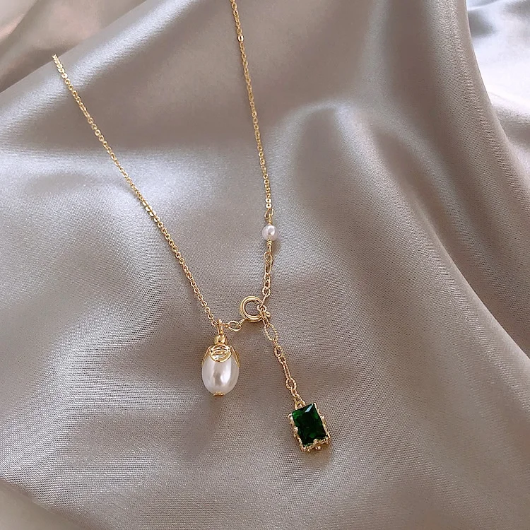 

Hot Sale Fashion Jewelry Copper Micro Inlaid Green Zircon Pearl Pendant Necklace Elegant Party Necklace for women, Customized color