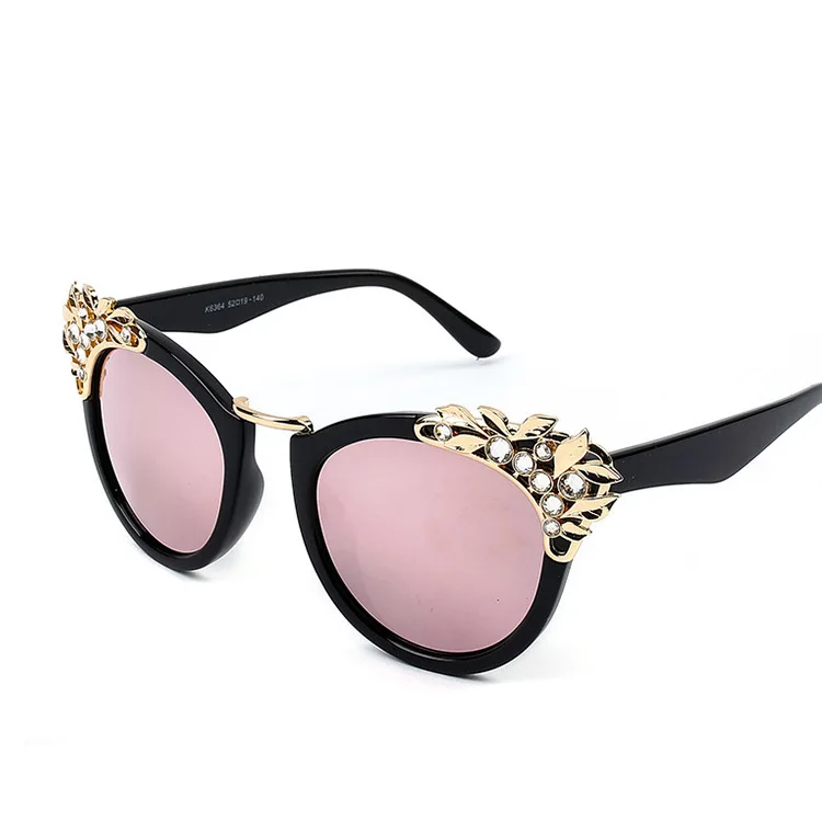 

Unique Wholesale Ladies Luxury Channel Women Butterfly Rhinestone Womens Sunglasses