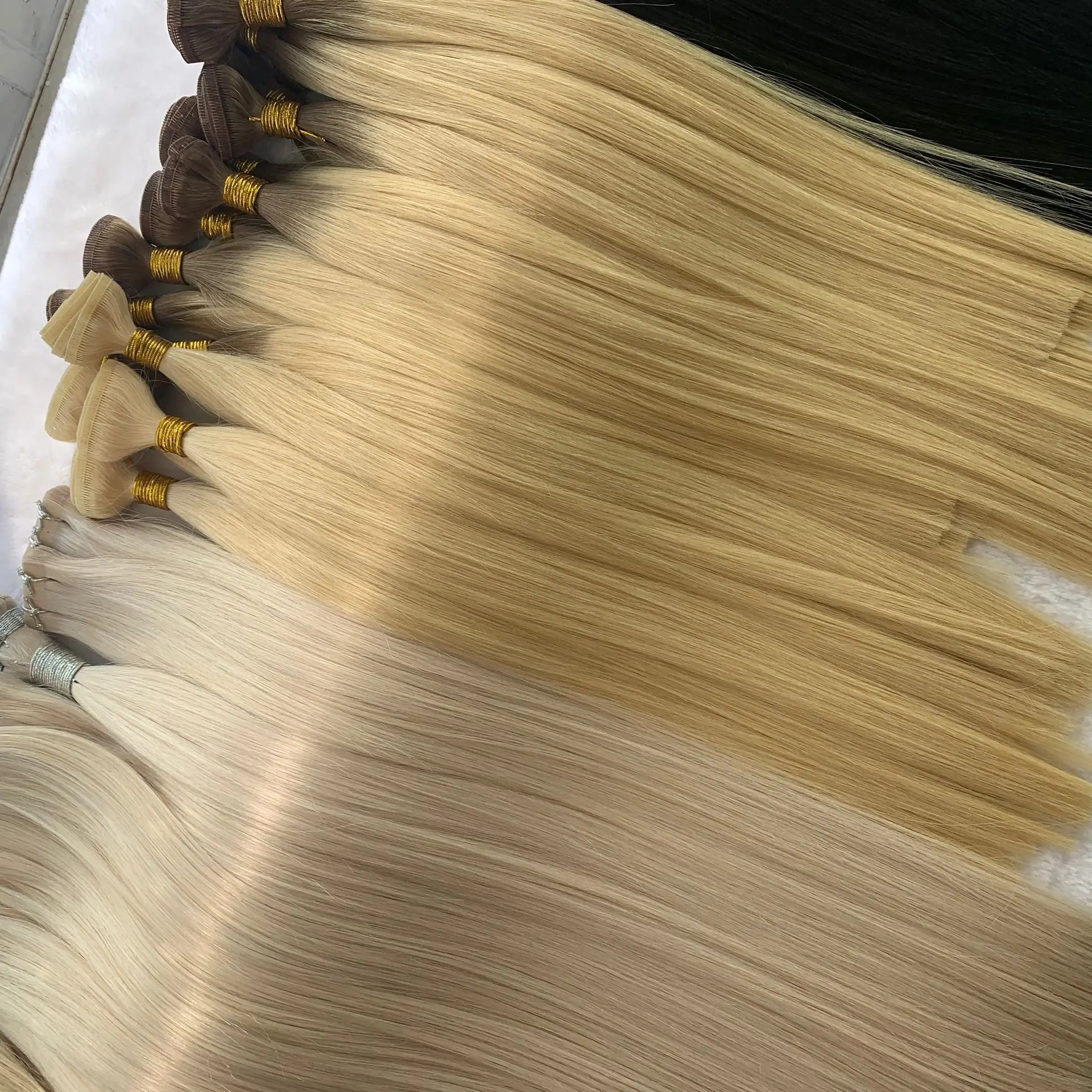 

Human Hair Weave Fast Shipping No Tangle No Shedding Mixed Hair Extension, Remy Hair, Brazilian Hair WEAVING